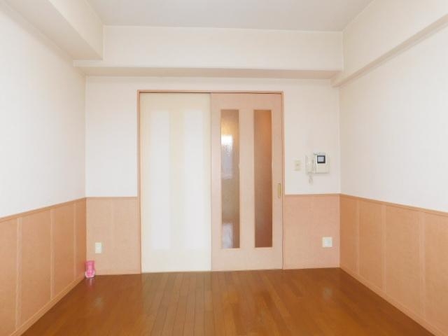 居室・リビング　ピッカピカのフローリングです。