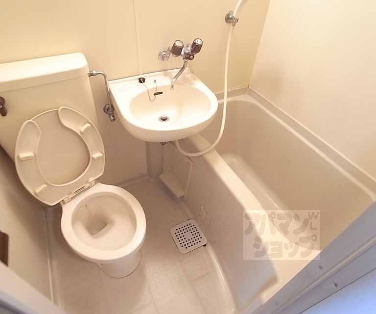 バス・シャワールーム　バス