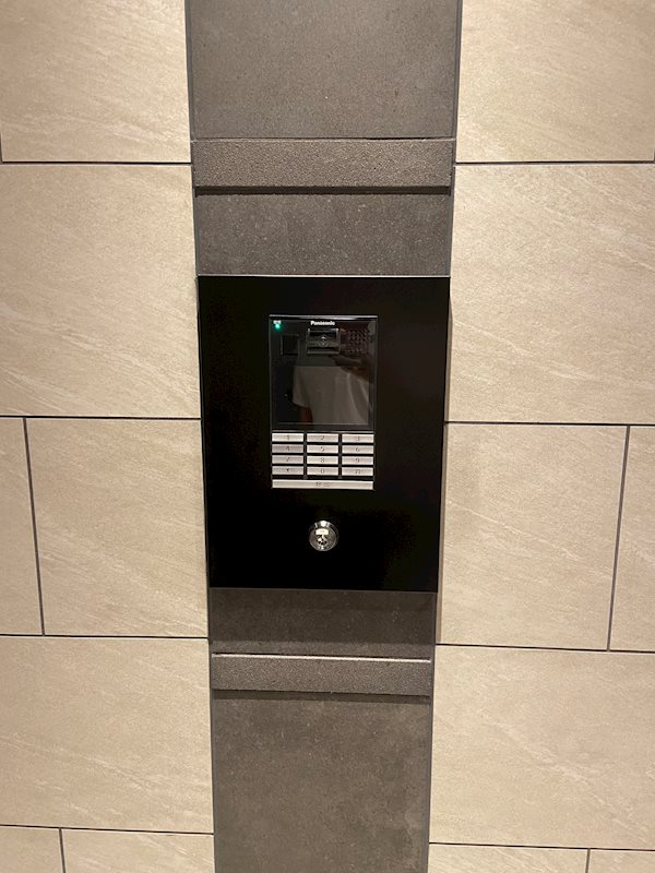 セキュリティ　★見学予約受付中★