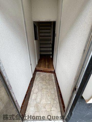 garaRe八尾の玄関写真