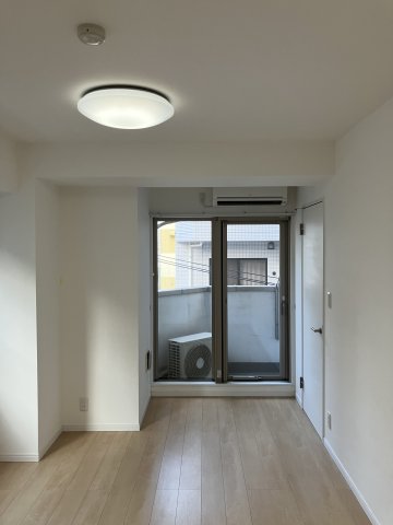 居室・リビング　ゆったり過ごせる居間です