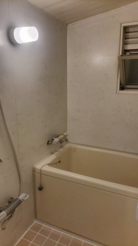バス・シャワールーム　ゆったり過ごせるお風呂です