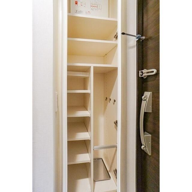 玄関　明るい玄関です