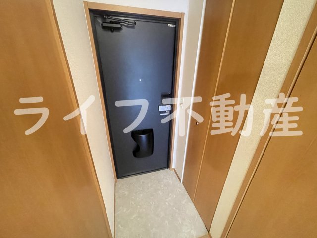 玄関　収納もある玄関です
