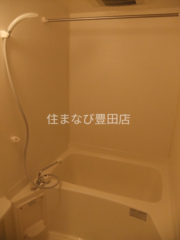 バス・シャワールーム　同型別部屋写真