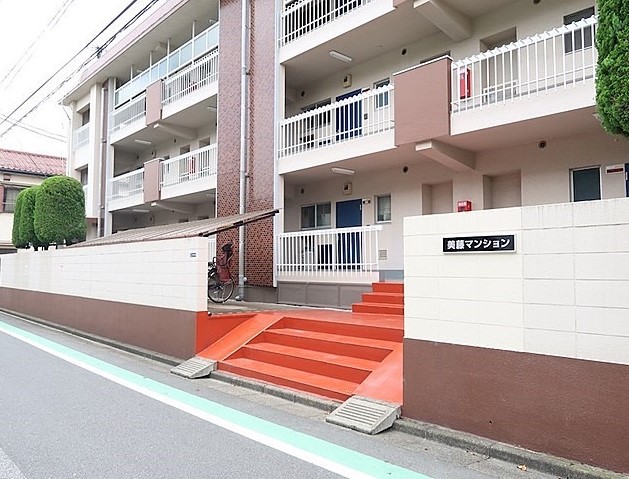 エントランス　毎日通るエントランスはこのようになっています