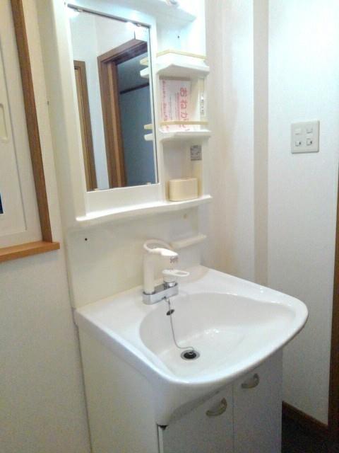 洗面設備　洗面台です。