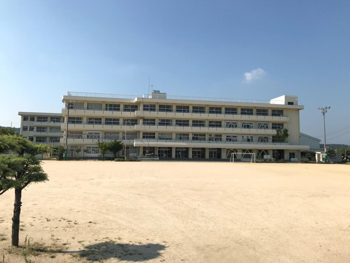 小学校　岡山市立旭操小学校（小学校）まで360m