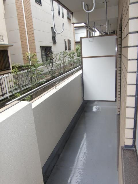 バルコニー　洗濯物もしっかり干せますよ。
