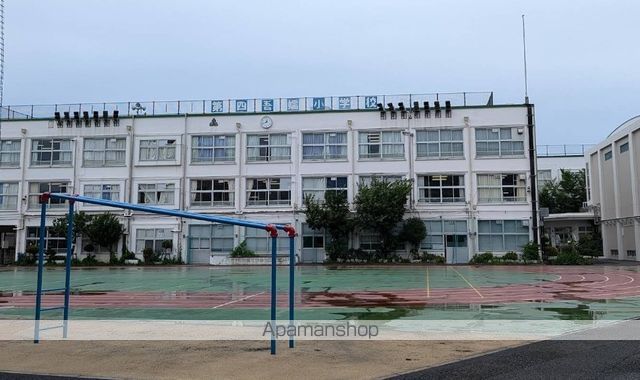 小学校　第四吾嬬小学校（小学校）まで994m