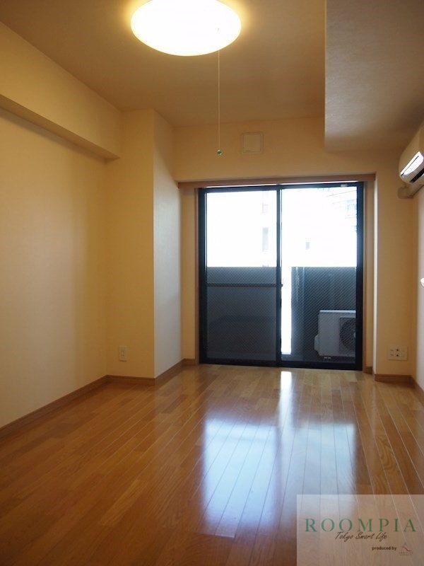 居室・リビング　※同タイプの別のお部屋です