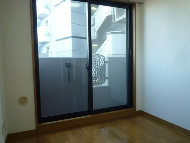 居室・リビング　別部屋の画像を使用しております。