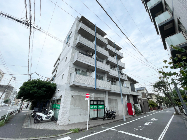 建物外観　がっちり鉄筋コンクリートマンション☆