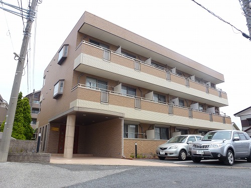 建物外観　不在時便利な宅配ボックス付き♪
