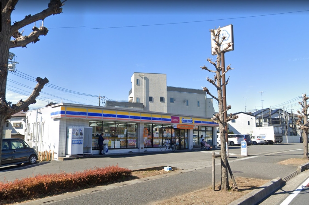 コンビニ　ミニストップ 浦和木崎店（コンビニ）まで339m
