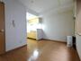 居室・リビング　明るいお部屋は気持ちよく過ごせそうですね。