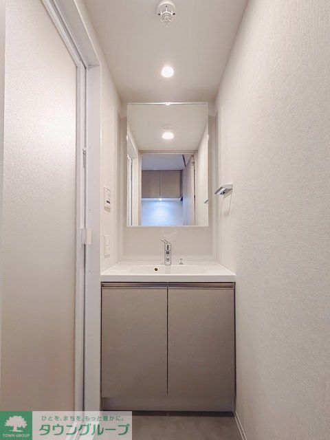 洗面設備　※写真は同タイプ住戸です。