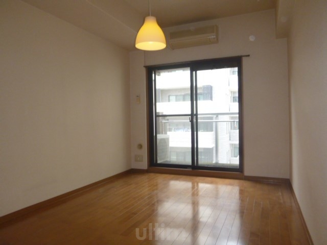 居室・リビング　※同タイプの他のお部屋です