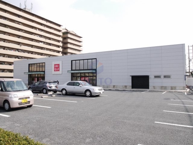 ショッピングセンター　ユニクロ西淀川店（ショッピングセンター）まで559m