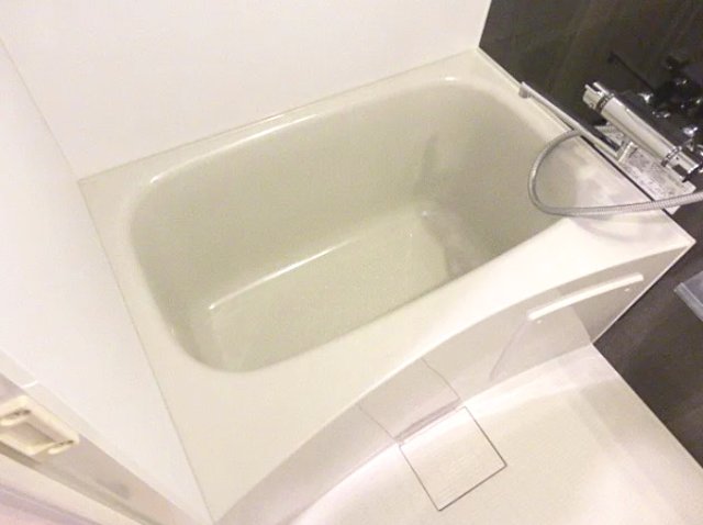 バス・シャワールーム　風呂