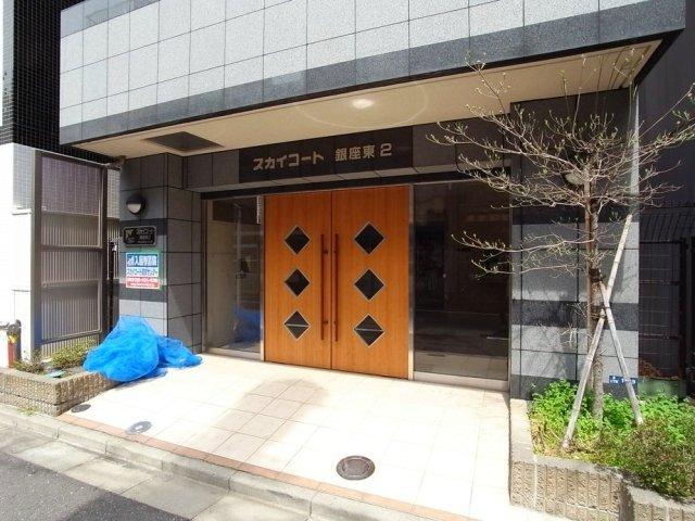 エントランス　落ち着いたエントランスです