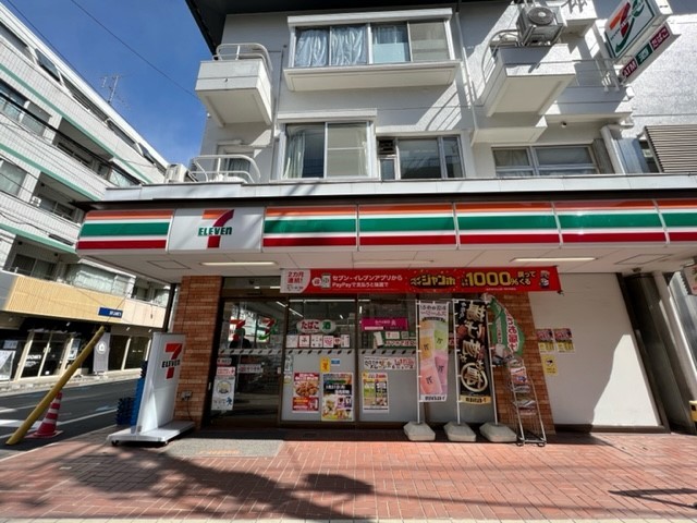 コンビニ　セブンイレブン世田谷用賀4丁目店（コンビニ）まで714m