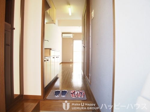 玄関　別部屋の写真になります。現状を優先とします。