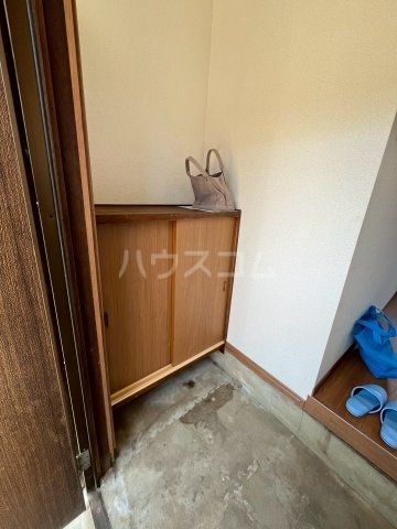 小倉様方貸家の玄関写真