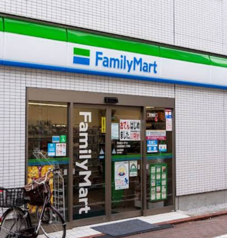 コンビニ　ファミリーマート大田南蒲田二丁目店（コンビニ）まで109m