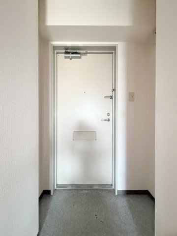 アクティ塚口の玄関写真