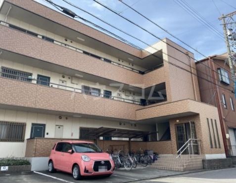 名古屋市中川区柳島町のマンションの建物外観