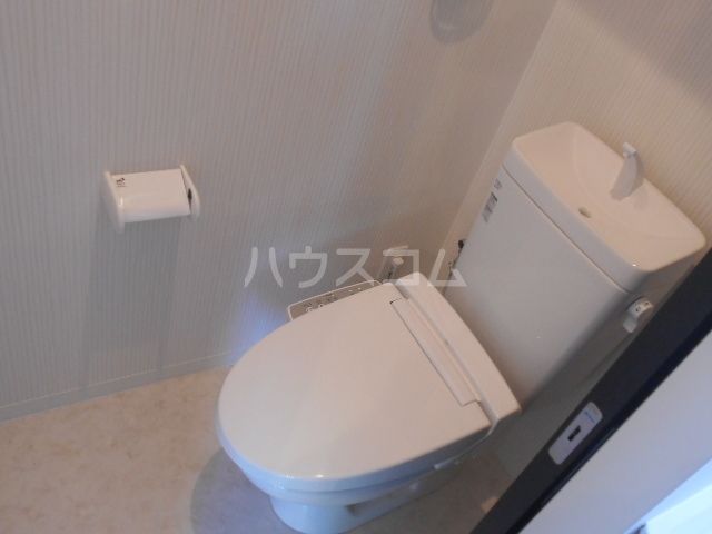 【名古屋市熱田区外土居町のマンションのトイレ】