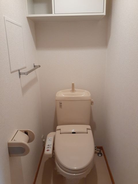 【グランデ・ソーレ・Ｆ　Ｂのトイレ】