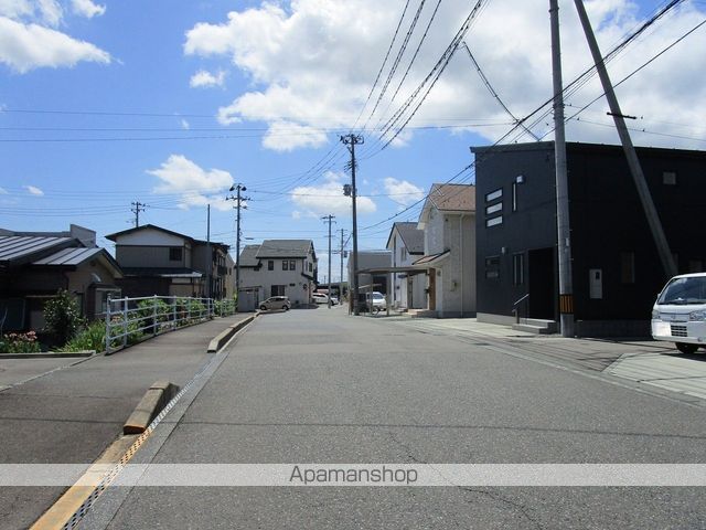 その他　周辺道路（その他）まで0m