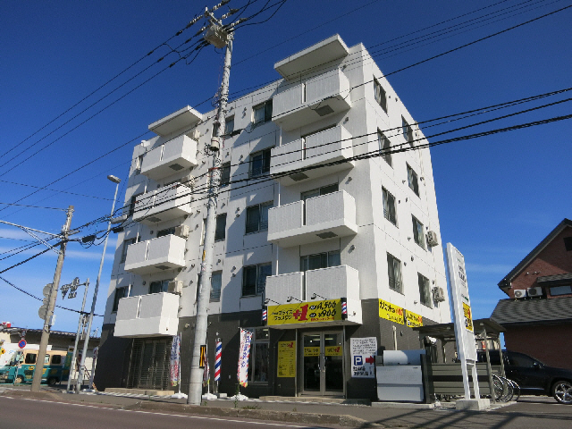 函館市港町のマンションの建物外観