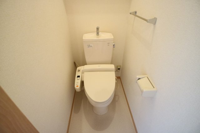 【加西市北条町古坂のアパートのトイレ】