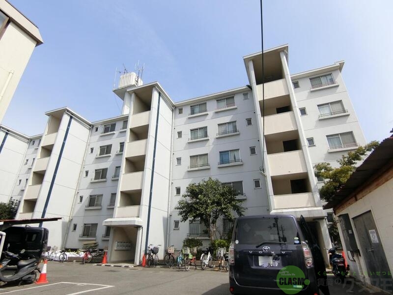 茨木市星見町のマンションの建物外観