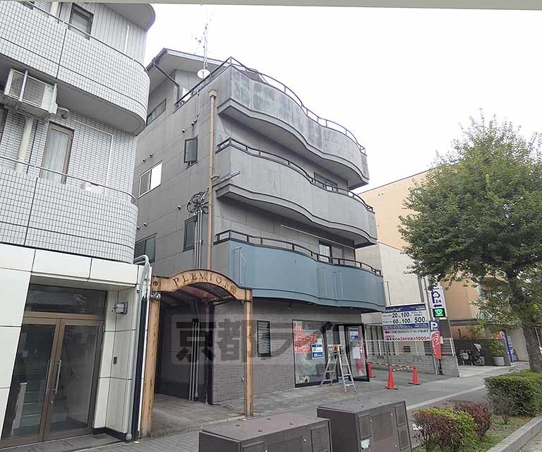 京都市左京区下鴨高木町のマンションの建物外観