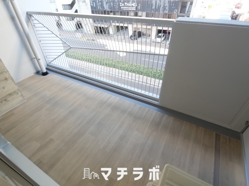 【名古屋市西区花の木のマンションのバルコニー】