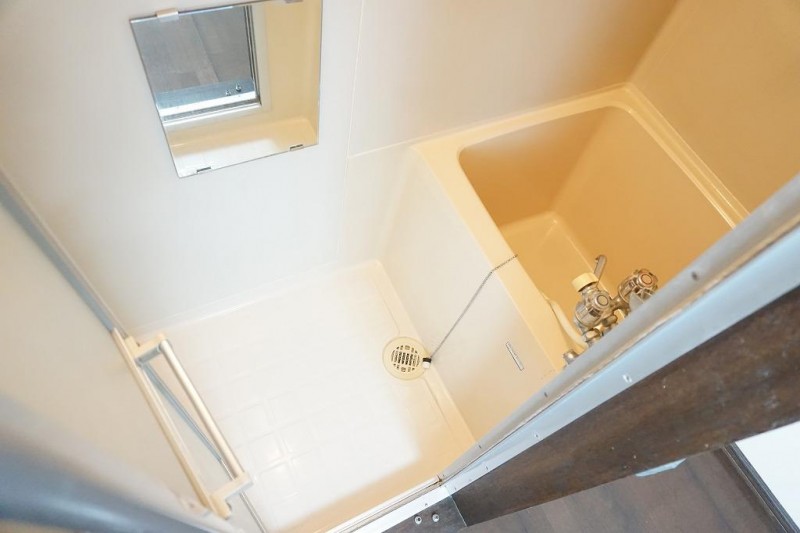 バス・シャワールーム　浴室