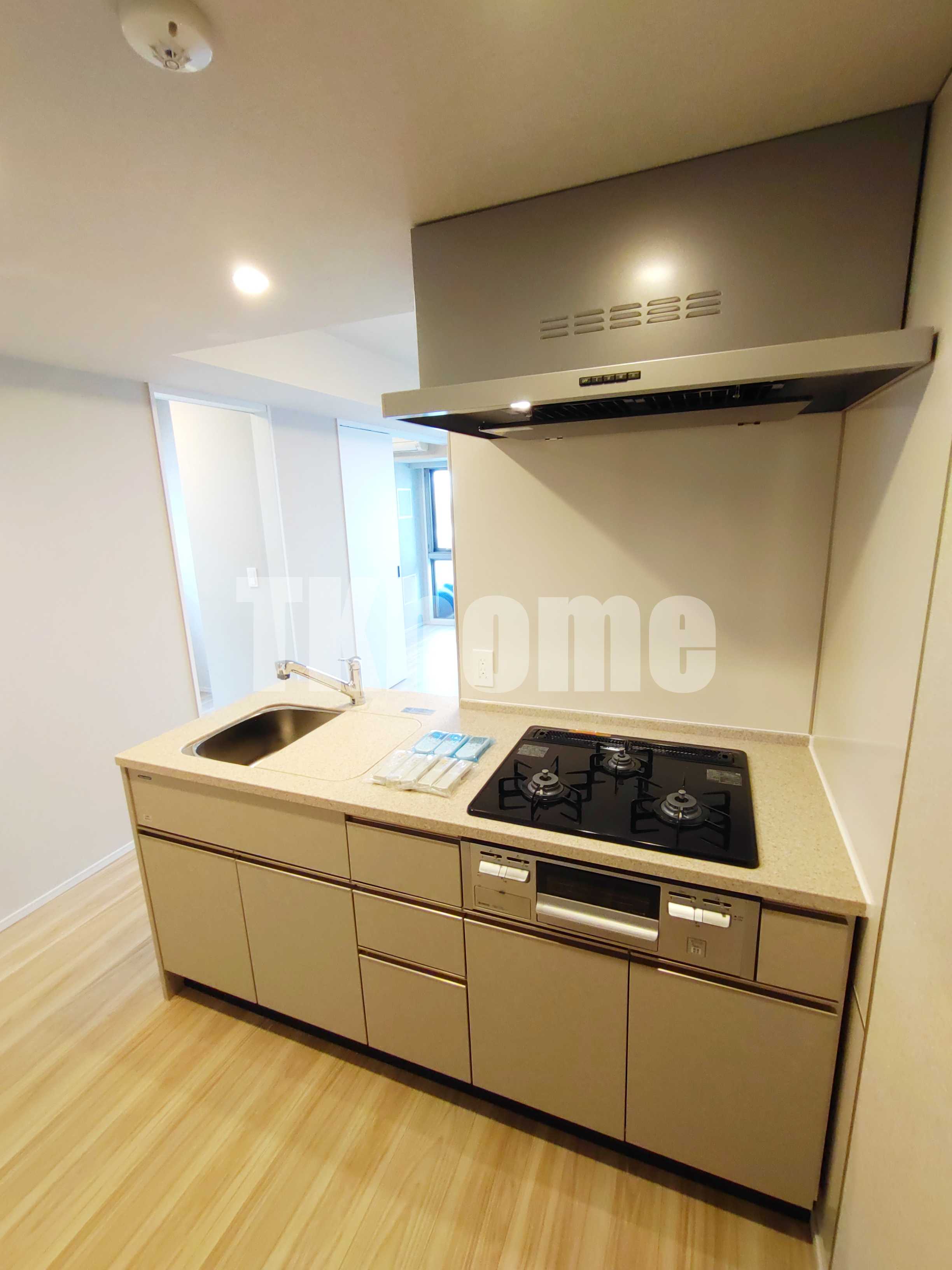 キッチン　3ツ口コンロ