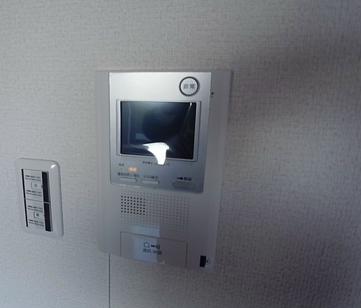 セキュリティ　モニター付きインターホン