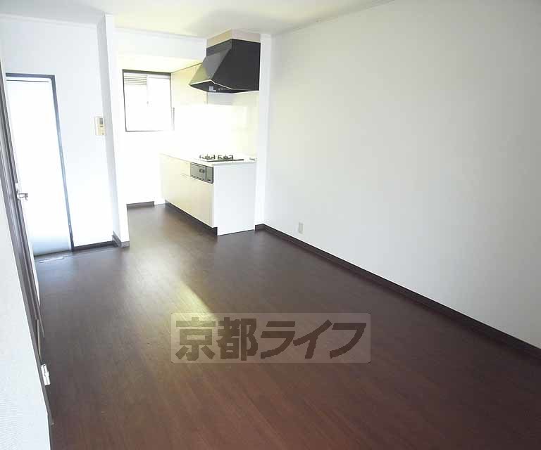 居室・リビング　広々としたお部屋です。