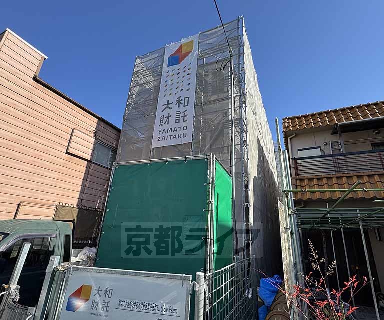 建物外観　建築中
