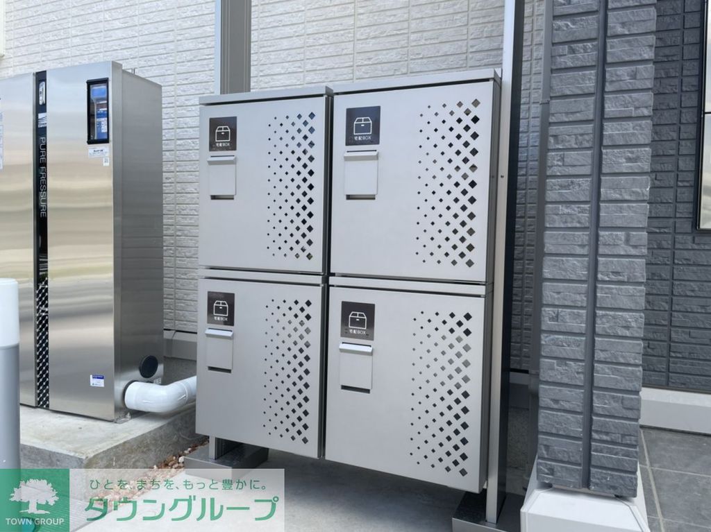 エントランス　宅配ボックス