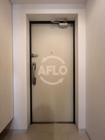 玄関　レジュールアッシュ江坂　玄関