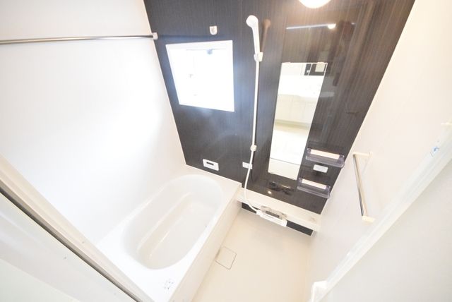 バス・シャワールーム　★浴室乾燥機付きバスルーム★