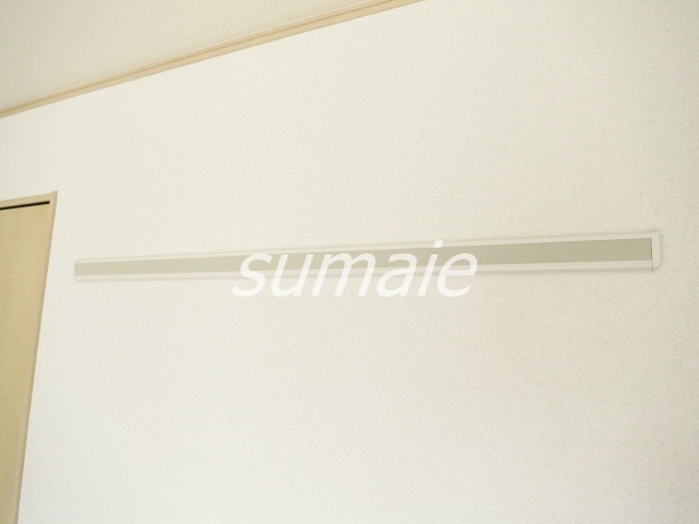 その他設備　便利なハンガーレールもありますよ♪