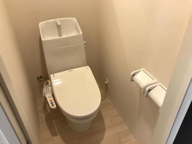 トイレ　シャワー付トイレ