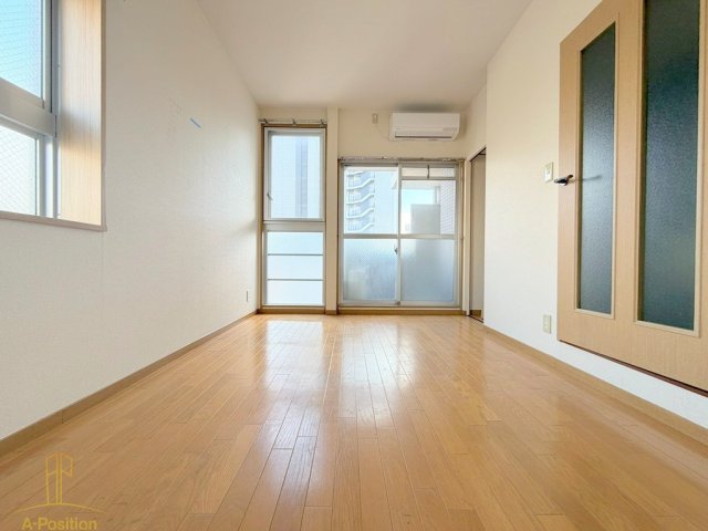 居室・リビング　ディナスティ福島